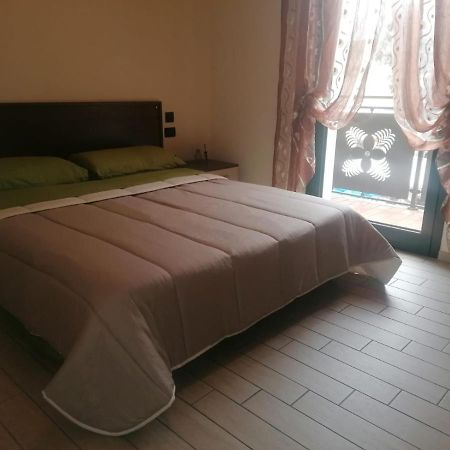 Alloggio Da Virginia Bed & Breakfast Taglio Di Po ภายนอก รูปภาพ