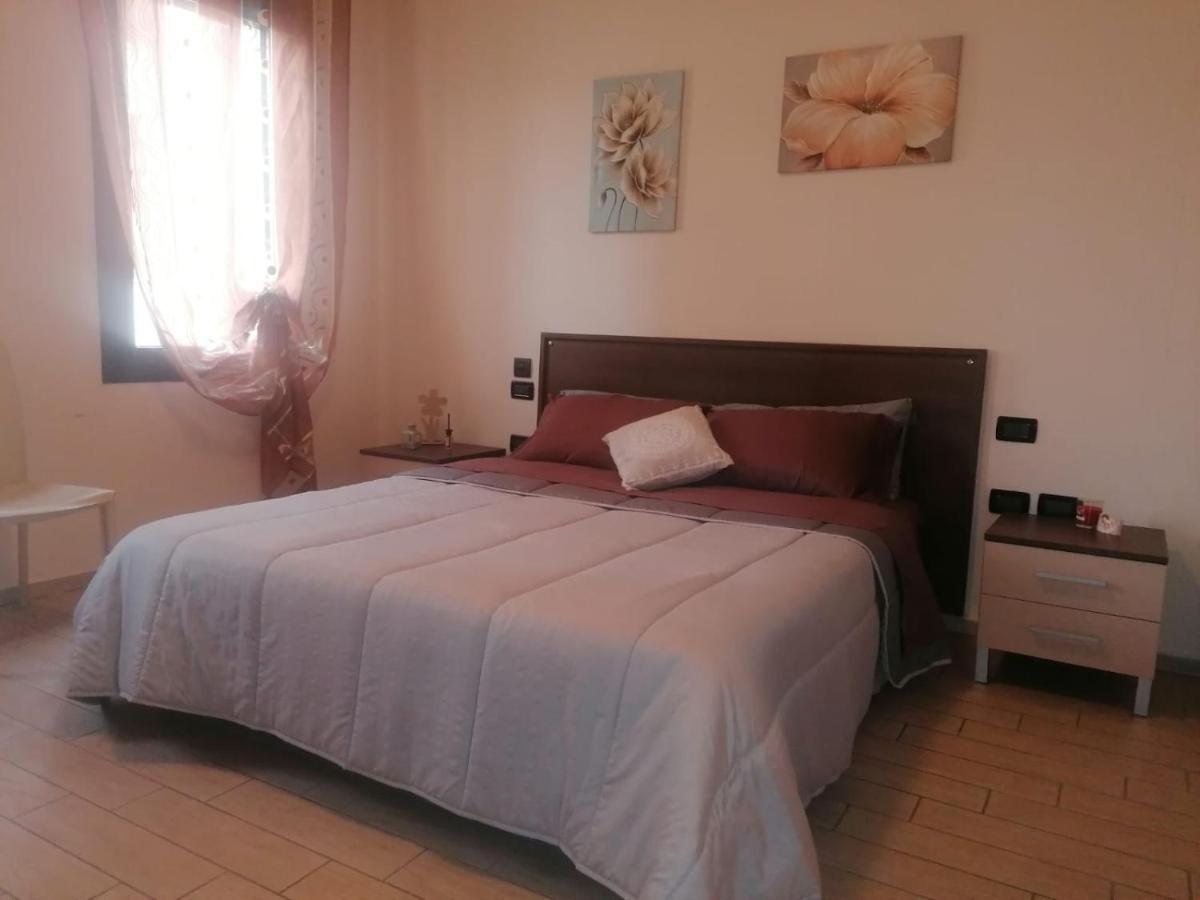 Alloggio Da Virginia Bed & Breakfast Taglio Di Po ภายนอก รูปภาพ